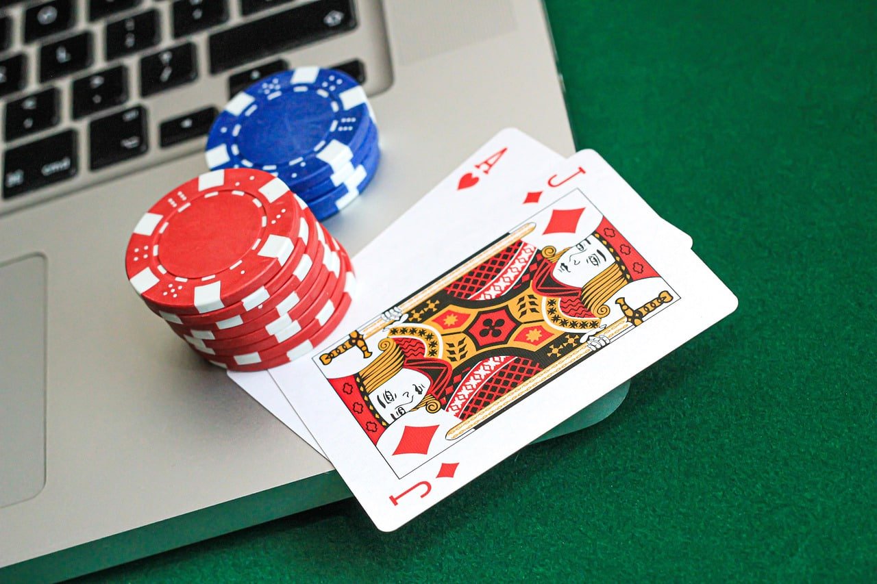 Tabel hadiah roulette Eropa dan Amerika di jumpatoto menampilkan semua jenis taruhan dan pembayarannya